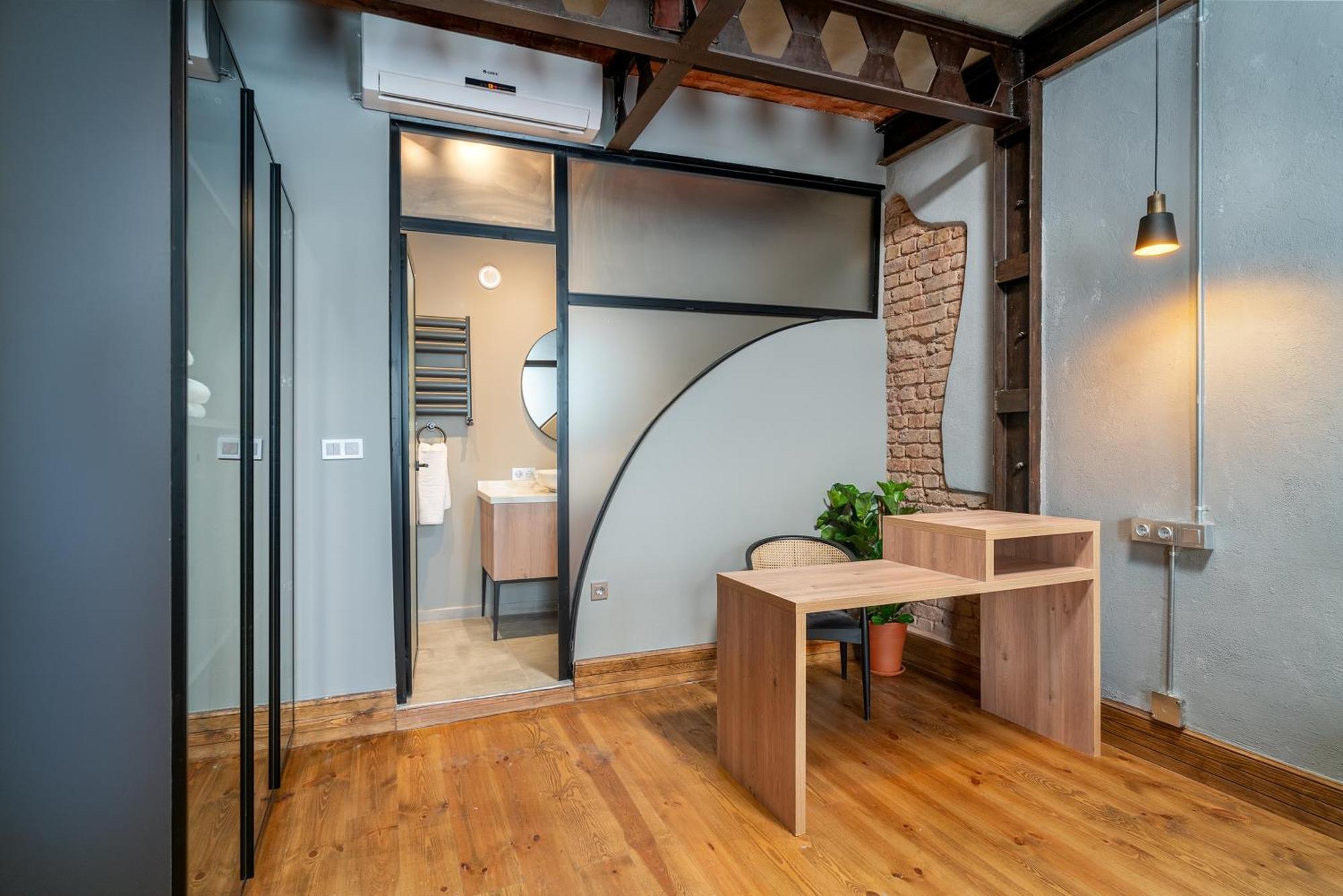 Urban Quarters - Bueklue Han Istanbul Rom bilde
